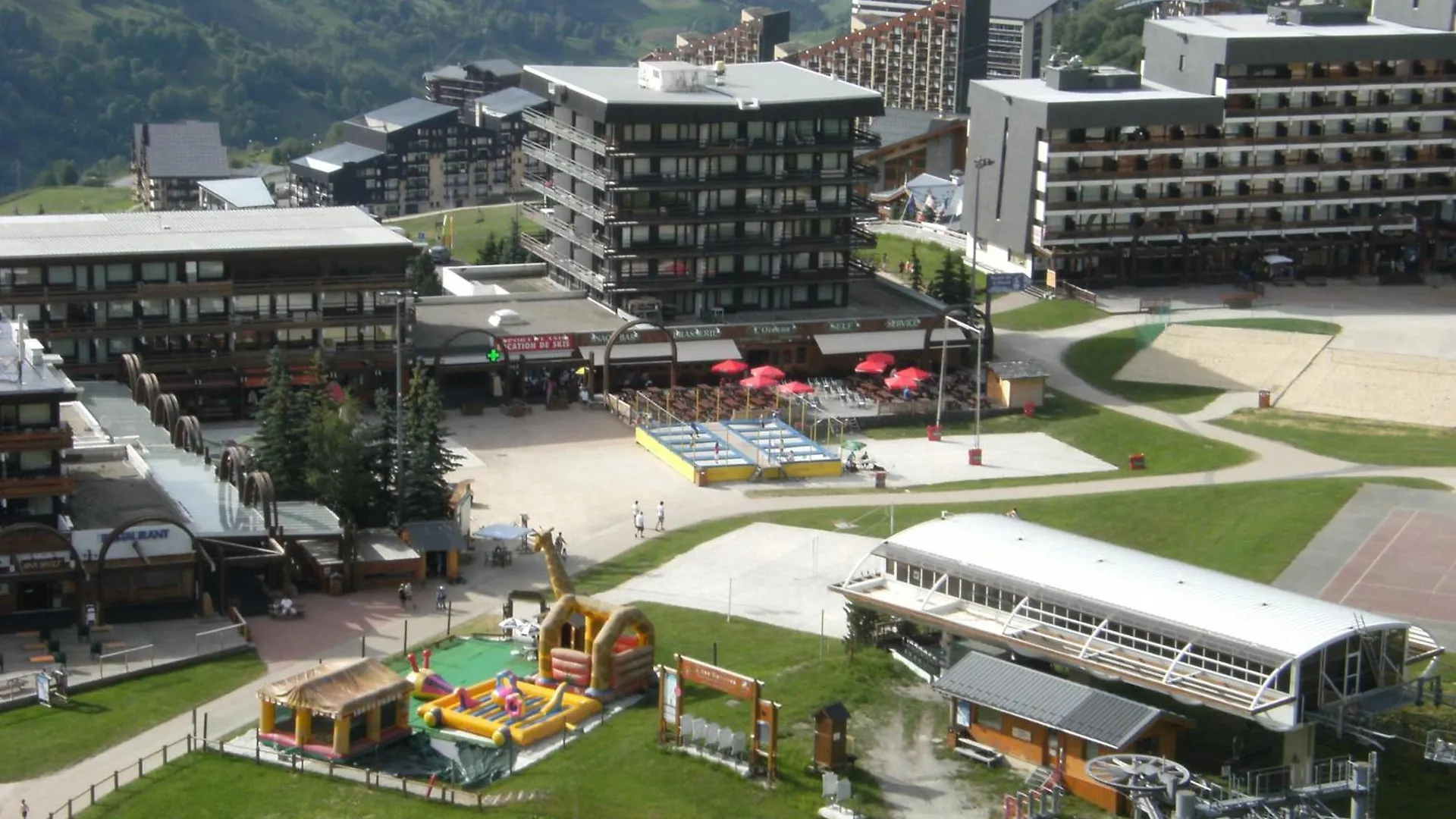 Les Menuires La Croisette Appt 6 Pers Coeur De Station Apartment Saint-Martin-de-Belleville